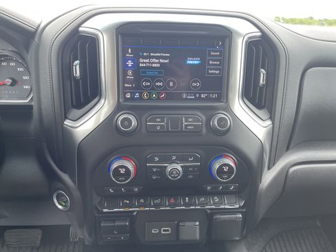 Used 2022 Chevrolet Silverado 1500 LTZ image 25