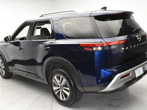 Certified 2025 Nissan Pathfinder SL AWD/4WD image 7