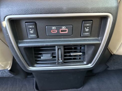 Used 2021 Nissan Murano Platinum w/ Cargo Package image 11