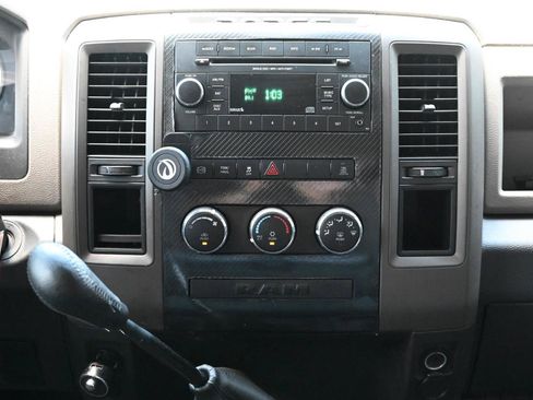 Used 2012 RAM 2500 ST w/ Chrome Appearance Group AWD/4WD image 31