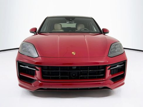 Certified 2025 Porsche Cayenne GTS AWD/4WD image 10