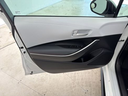 Used 2025 Toyota Corolla SE FWD image 20