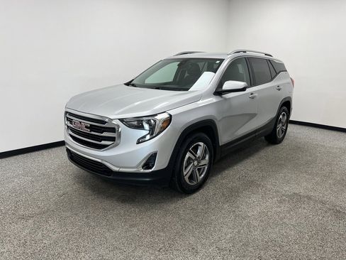 Used 2020 GMC Terrain SLT image 16