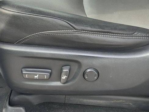 Used 2014 Toyota 4Runner SR5 Premium image 17