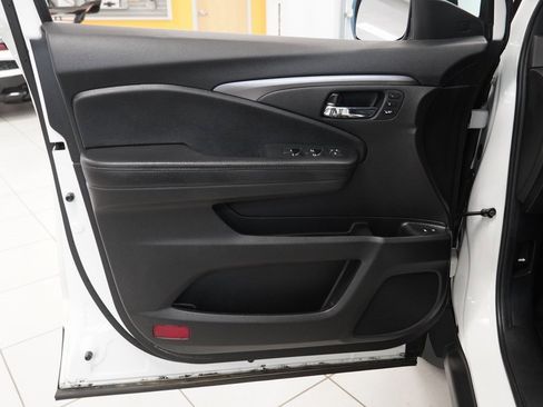 Used 2022 Honda Pilot Special Edition image 17