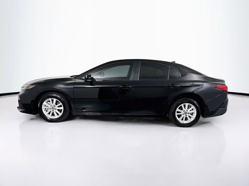 Used 2025 Toyota Camry LE FWD image 3
