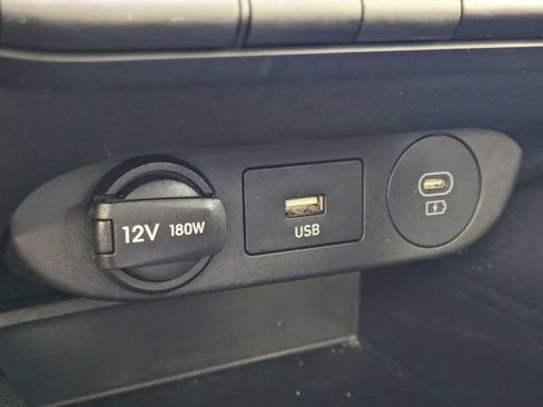 Used 2024 Hyundai Elantra SE FWD image 26