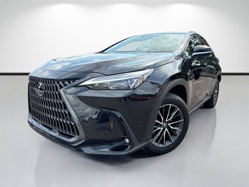 Used 2025 Lexus NX 250 FWD w/ Towing Package (2000 Lbs) image 1