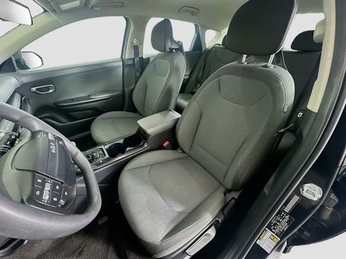 Used 2025 Kia K4 FWD image 13
