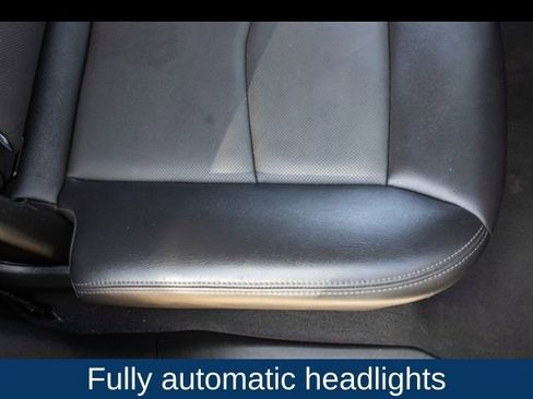 Used 2021 Cadillac XT5 Premium Luxury image 13