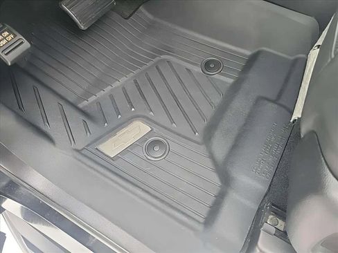 Used 2018 Chevrolet Tahoe Premier image 14