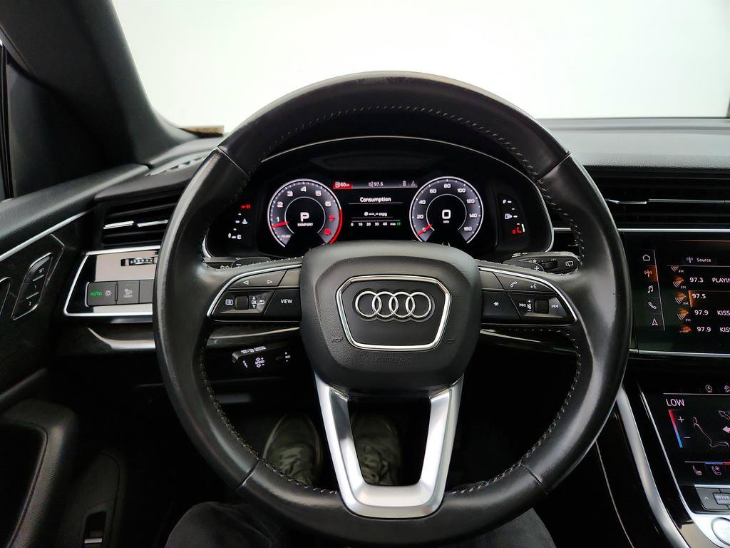 Used 2019 Audi Q8 Premium Plus w/ Premium Plus AWD/4WD image 18