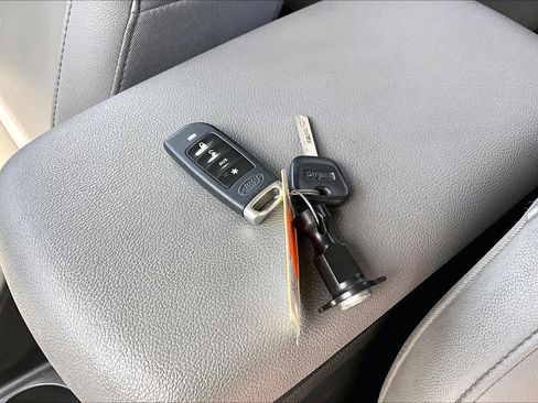Used 2017 GMC Canyon SL RWD image 15