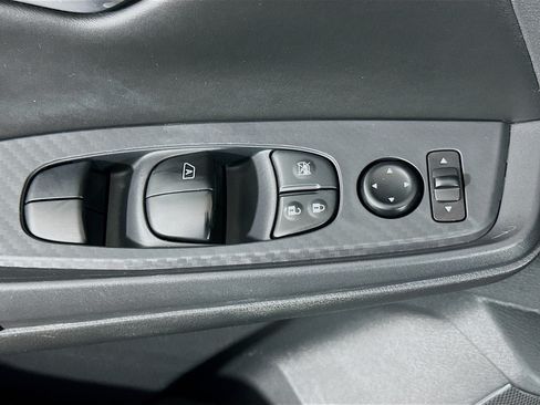 Used 2024 Nissan Sentra SV FWD image 15
