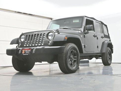 Used 2017 Jeep Wrangler Unlimited Sport w/ Connectivity Group image 25