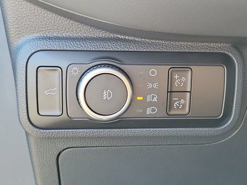Used 2026 Ford Explorer Active w/ Active Comfort Package RWD image 13