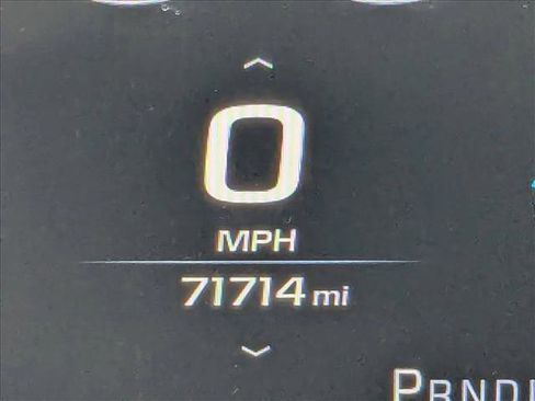 Used 2020 GMC Yukon XL Denali w/ Denali Premium Package image 5