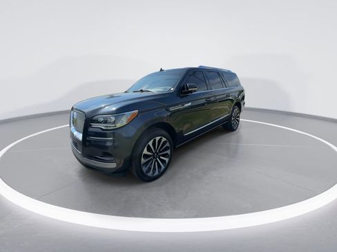 Used 2024 Lincoln Navigator L Reserve AWD/4WD image 4