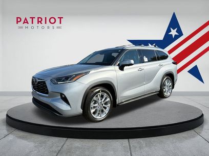 New 2025 Toyota Highlander Limited