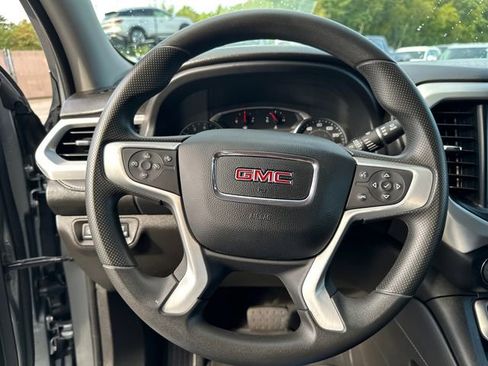 Used 2023 GMC Acadia SLE w/ Driver Convenience Package image 30