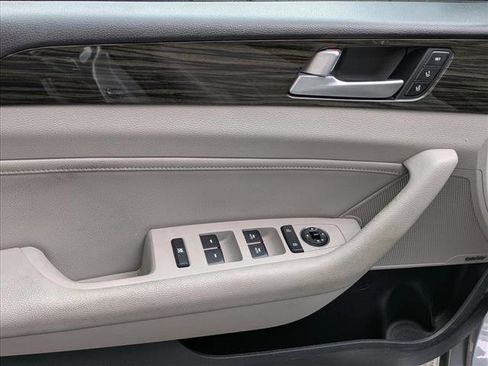 Used 2017 Hyundai Sonata Limited w/ Ultimate Package 02 image 14