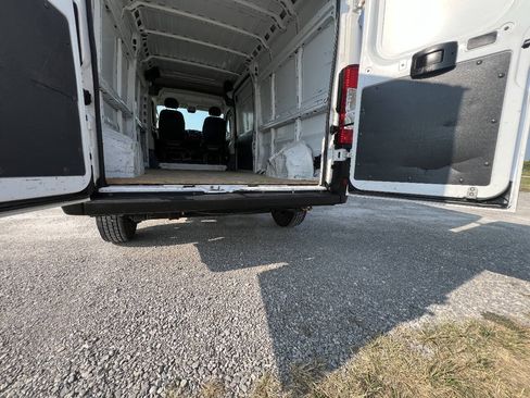Used 2019 RAM ProMaster 2500 FWD image 9
