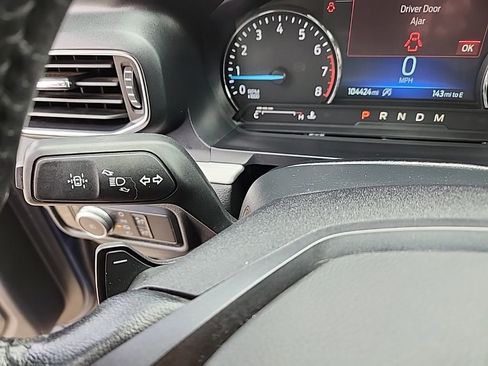 Used 2020 Ford Explorer XLT w/ Equipment Group 202A AWD/4WD image 13