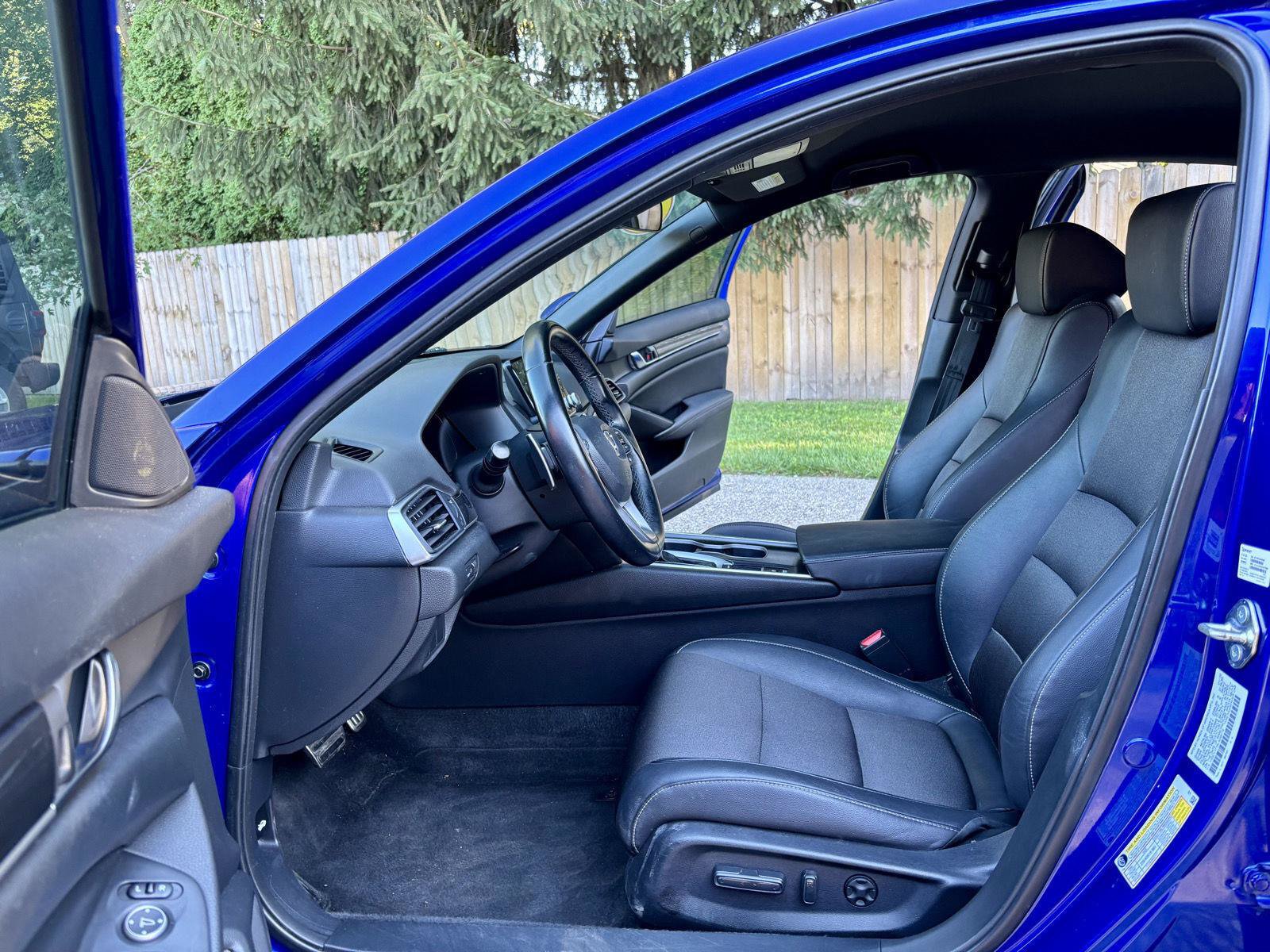 Used 2020 Honda Accord Sport image 2