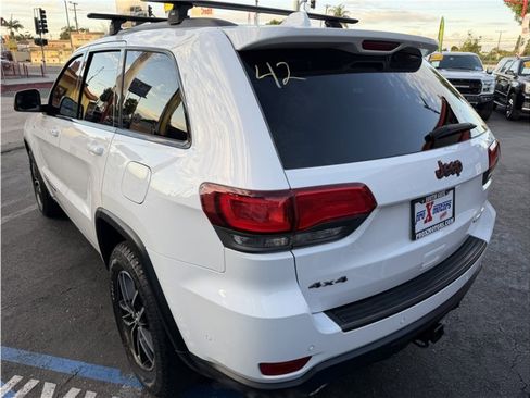 Used 2017 Jeep Grand Cherokee Trailhawk w/ Trailhawk Luxury Group image 48