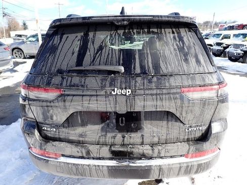 New 2025 Jeep Grand Cherokee Limited w/ Luxury Tech Group II image 4