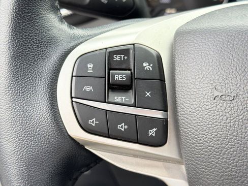 Used 2023 Ford Explorer XLT w/ Equipment Group 202A RWD image 25