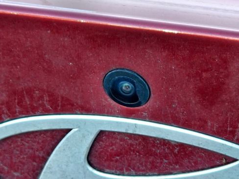 Used 2025 Hyundai Elantra SEL image 7