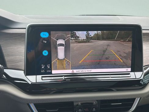New 2026 Volkswagen Atlas SEL Premium R-Line AWD/4WD image 16