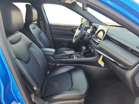 New 2026 Jeep Compass Latitude image 15