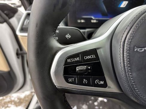 Certified 2022 BMW i4 eDrive40 w/ M Sport Package image 18