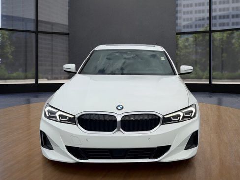 Used 2025 BMW 330i Sedan RWD image 2