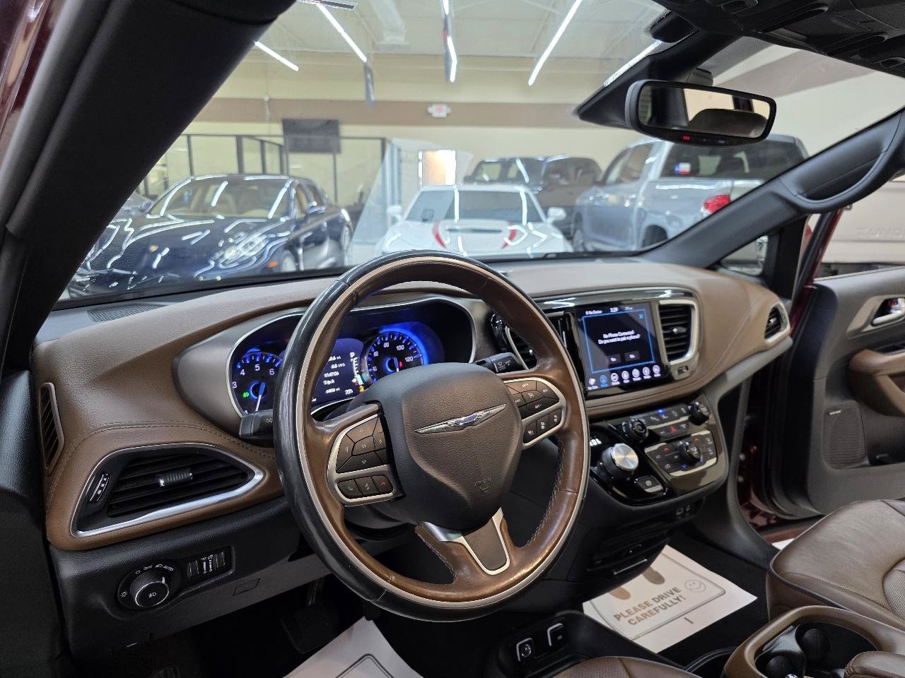 Used 2020 Chrysler Pacifica Limited w/ Advanced Safetytec Group FWD image 20