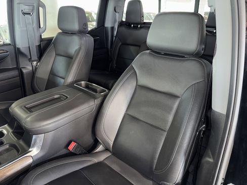 Used 2022 Chevrolet Silverado 1500 LT Trail Boss w/ LT Trail Boss Premium Package image 32