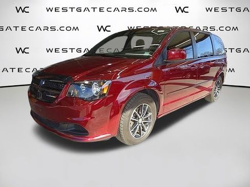 Used 2017 Dodge Grand Caravan SE image 1