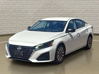 Used 2025 Nissan Altima 2.5 SV FWD video 1