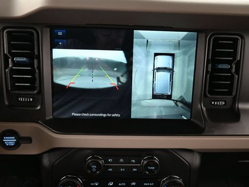 Used 2023 Ford Bronco Wildtrak AWD/4WD image 31