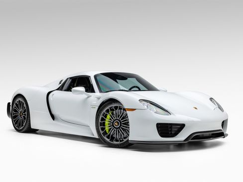 Used 2015 Porsche 918 Spyder AWD/4WD image 15