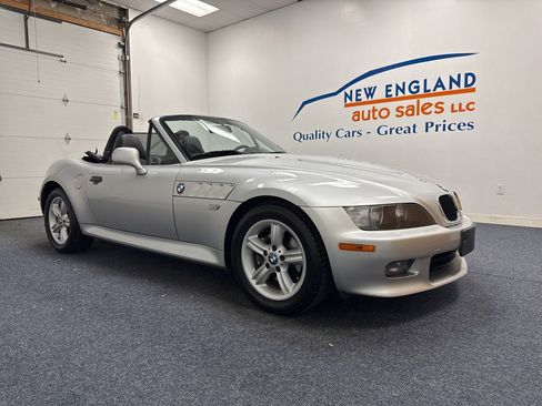 Used 2000 BMW Z3 2.5i RWD image 2
