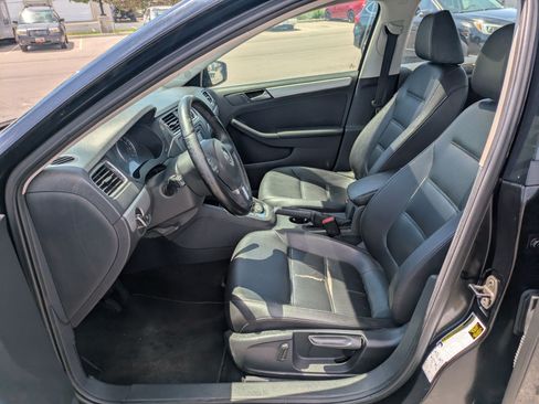 Used 2014 Volkswagen Jetta SE FWD image 15