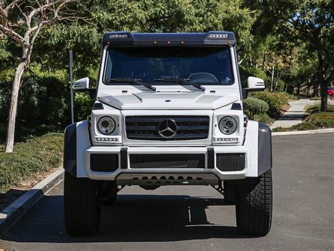 Used 2018 Mercedes-Benz G 550 Squared image 2