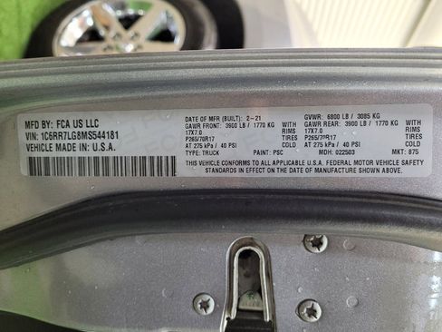 Used 2021 RAM 1500 Classic SLT image 33