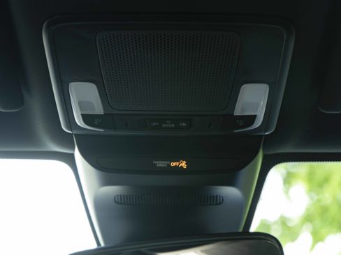 Certified 2026 Honda HR-V Sport image 35