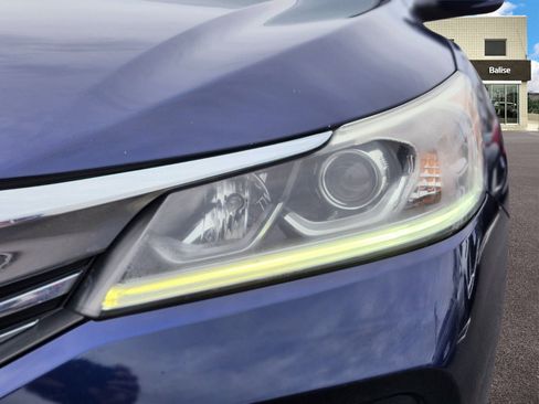 Used 2016 Honda Accord Sport image 10