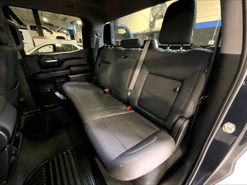Used 2023 Chevrolet Silverado 1500 Custom image 15