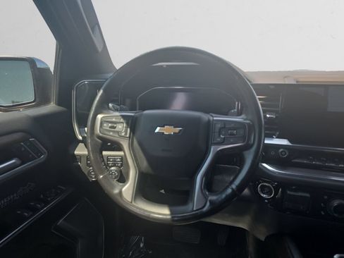 Used 2023 Chevrolet Silverado 1500 High Country w/ Technology Package AWD/4WD image 14